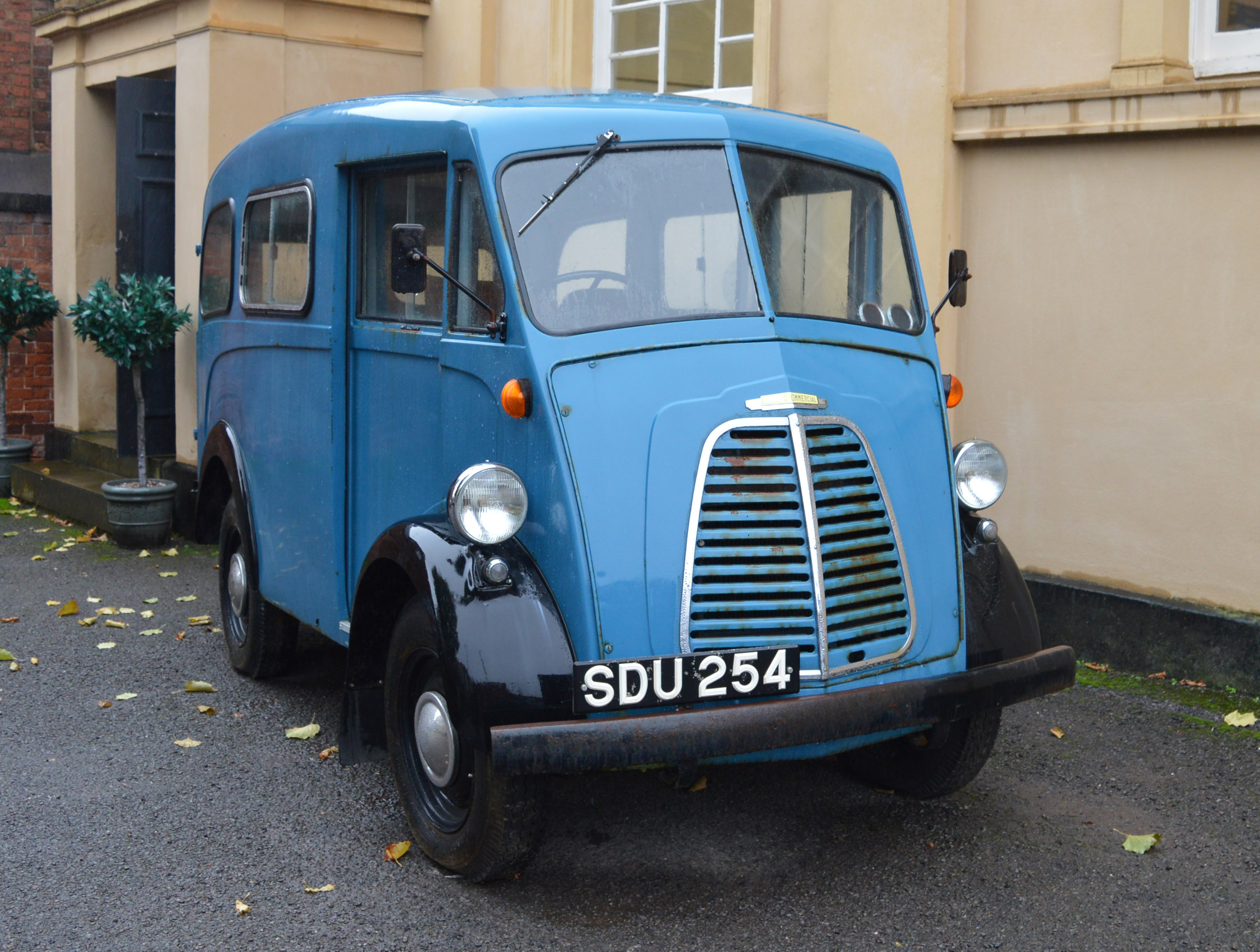 Morris Commercial J-Type 10cwt Van registration SDU 254. VIN / Chassis number JR31781. Date of first - Bild 24 aus 36