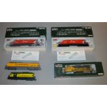 HO Gauge. 3x Kato boxed locomotive models together with 2x unboxed examples. (5)
