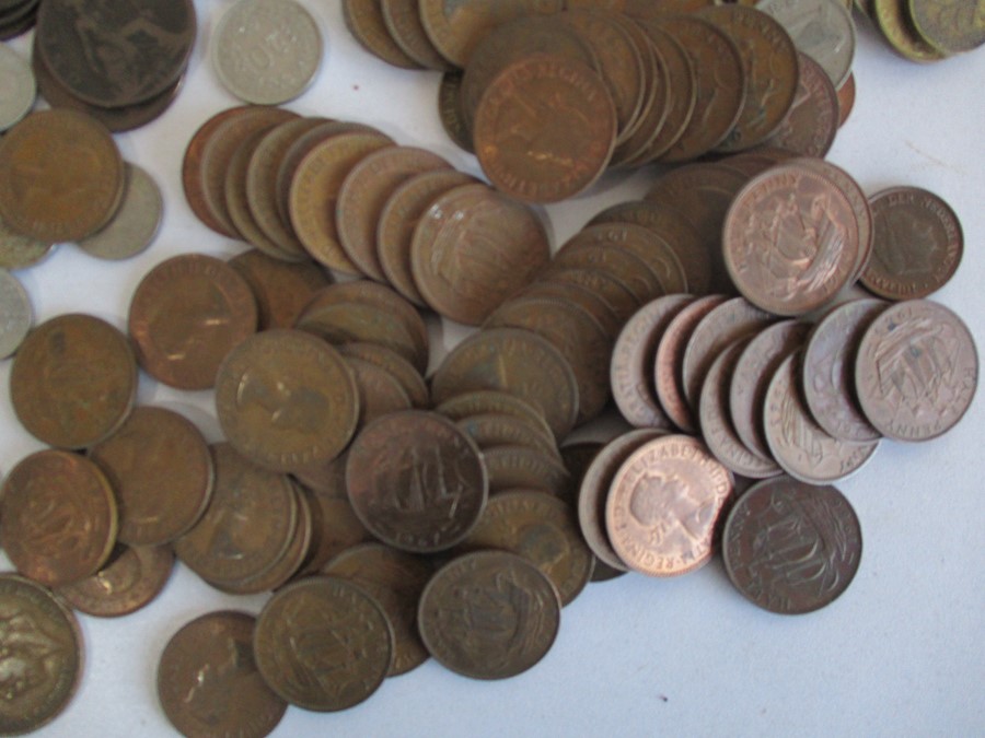 A collection of various coins - Image 3 of 10