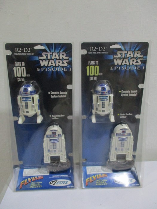 Two new in packet Star Wars Episode 1 R2-D2 Flying action models by Estes