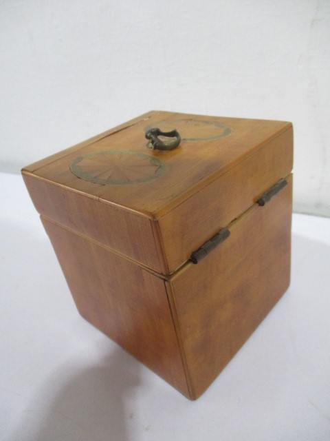 A Georgian inlaid tea caddy with shell decoration and ivory escutcheon - Image 6 of 6