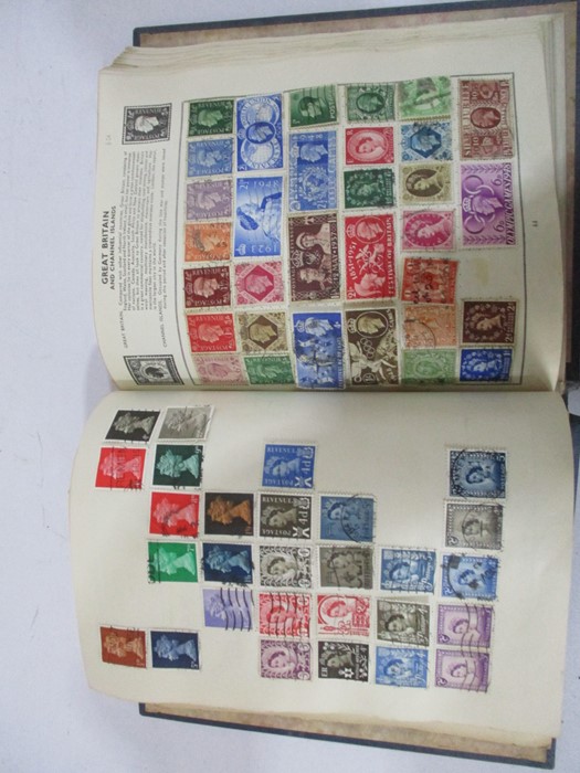 A collection of worldwide stamps along with loose stamps - Image 38 of 94