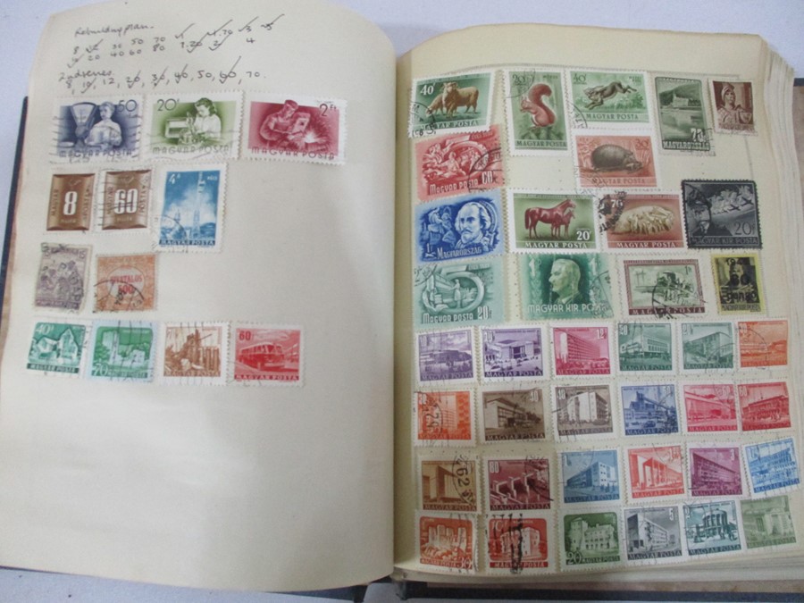 A collection of worldwide stamps along with loose stamps - Image 45 of 94