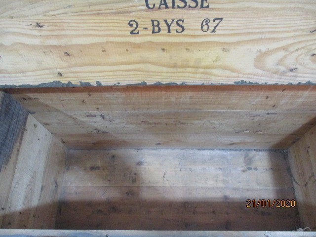 A vintage military crate - Image 7 of 7