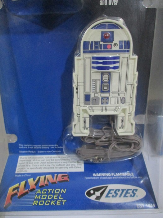 Two new in packet Star Wars Episode 1 R2-D2 Flying action models by Estes - Image 3 of 5