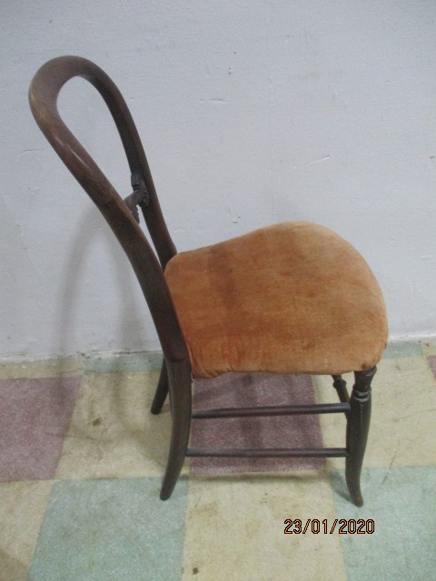 Two chairs along with a small drop leaf coffee table and a vintage pouffe - Image 8 of 14