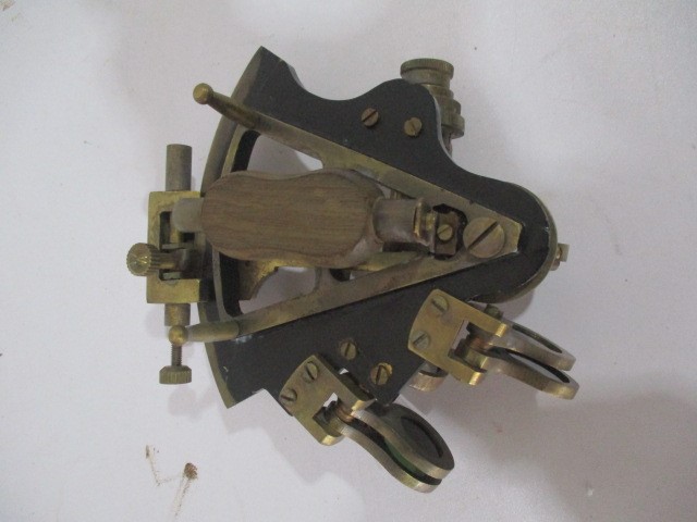 A brass sextant by Kelvin & Hughes in wooden box - Image 7 of 12