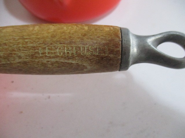 A collection of vintage Le Creuset saucepans - Image 3 of 8