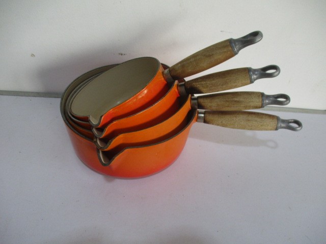 A collection of vintage Le Creuset saucepans - Image 8 of 8