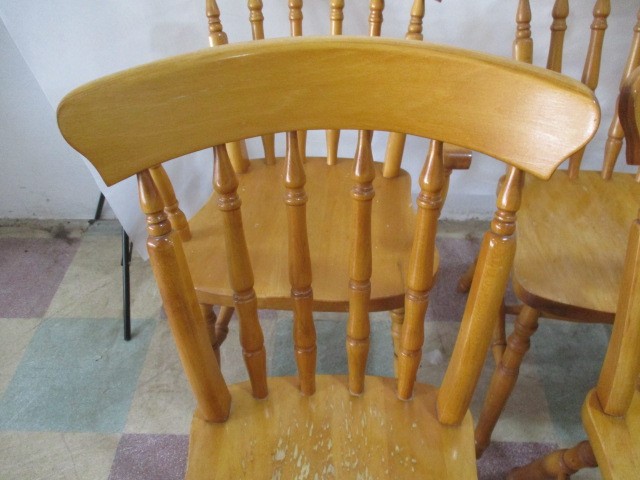 A pine dining table and 6 chairs - Image 10 of 12