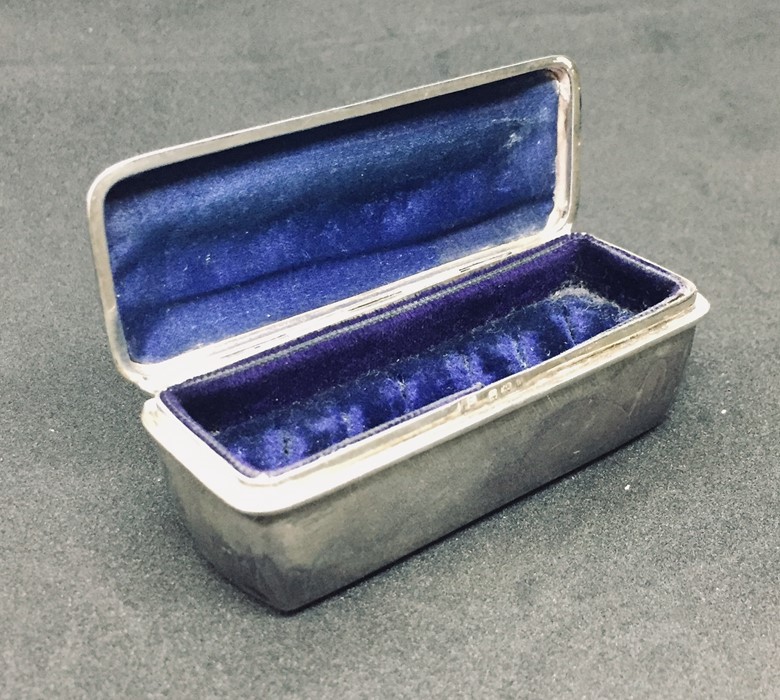 A hallmarked silver stud box with velvet lining by Lawrence Emanuel, Birmingham 1901. - Image 3 of 4