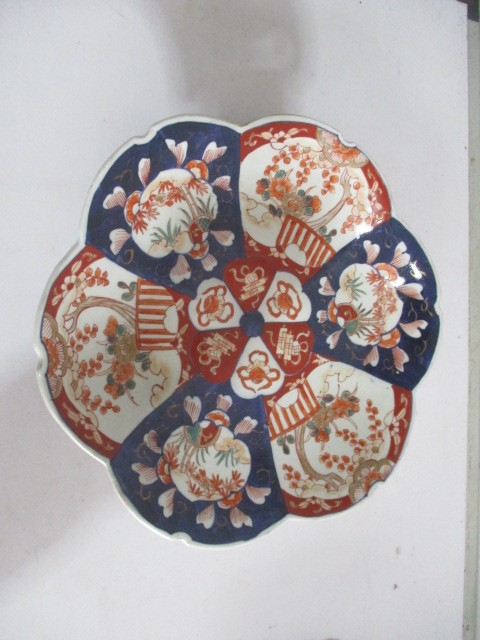 Two Japanese Imari plates - Image 2 of 8