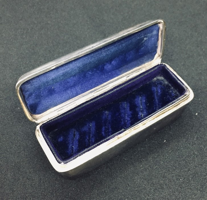 A hallmarked silver stud box with velvet lining by Lawrence Emanuel, Birmingham 1901. - Image 4 of 4