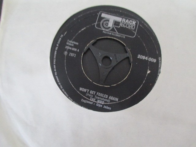 A collection of 7" vinyl singles including The Beatles, Robert Plant, The Jam, Free, Madonna, - Image 25 of 42