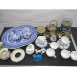 A collection of china and pottery including Coalport, Johnson Bros, Honiton pottery, Curlew