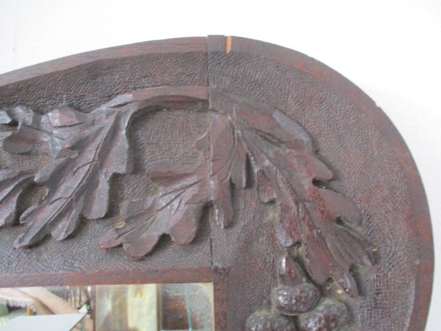 A oak carved mirror - Image 4 of 6