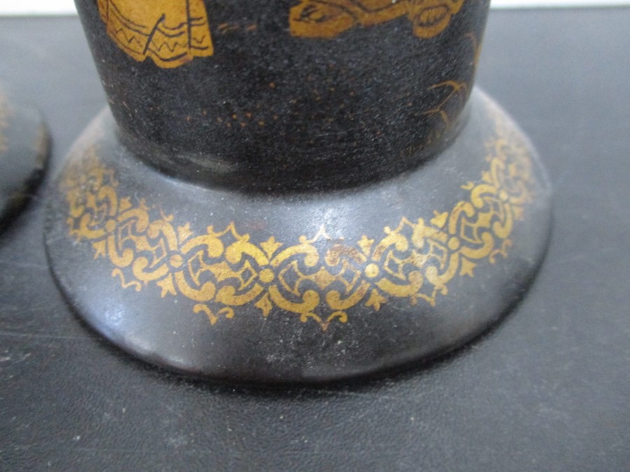 Two oriental lacquered pots - one A/F, along with lacquered six cups & saucers. - Image 5 of 9