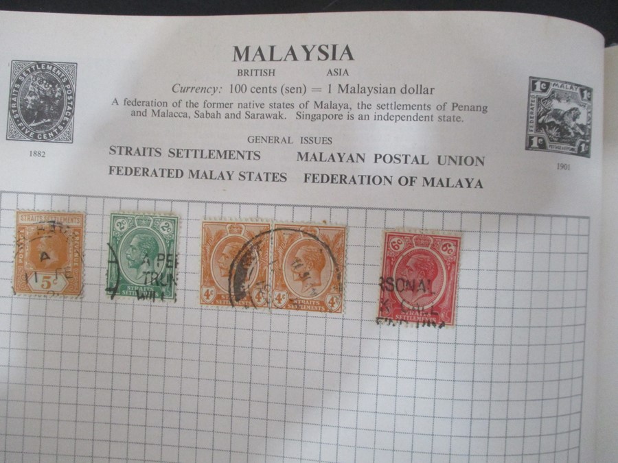 A stamp album of worldwide stamps - Image 25 of 43