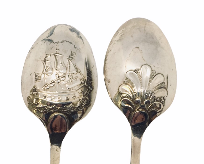 A cased set of hallmarked silver coffee spoons - Image 4 of 5