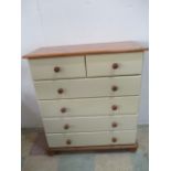 A Shaker style chest of drawers