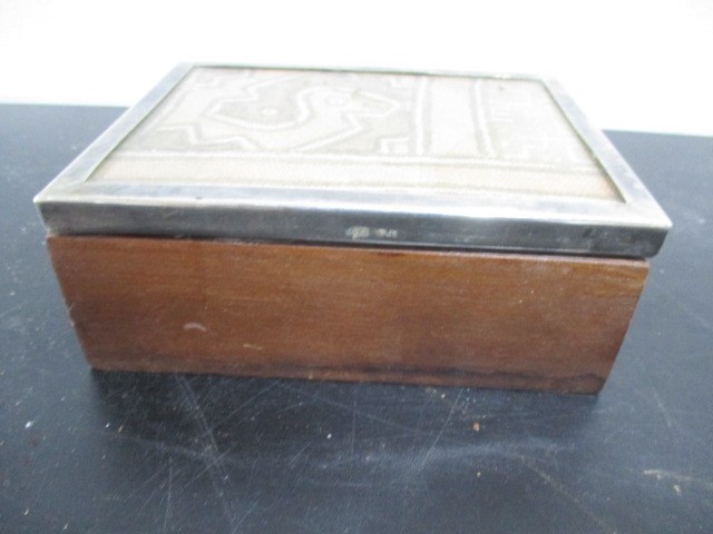 A Peruvian box with 925 silver mounted lid decorated with fabric - Image 2 of 5