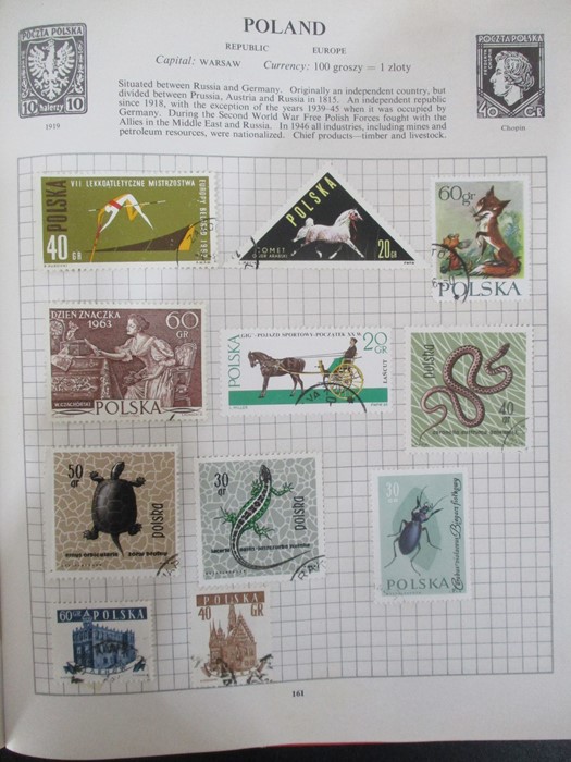 A stamp album of worldwide stamps - Image 31 of 43