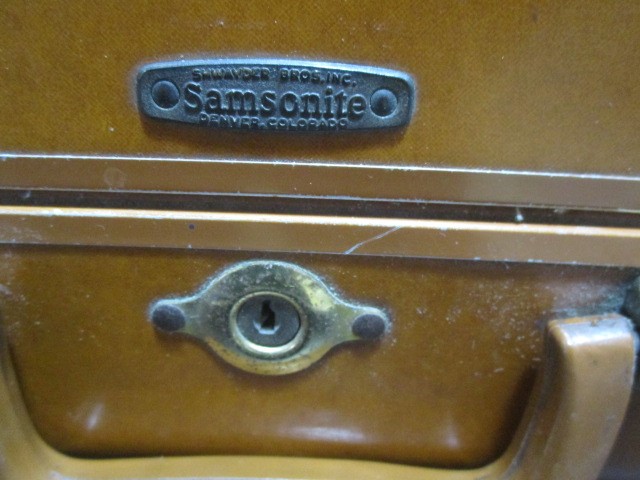 A Samsonite vintage suitcase with leather trim - Image 5 of 7
