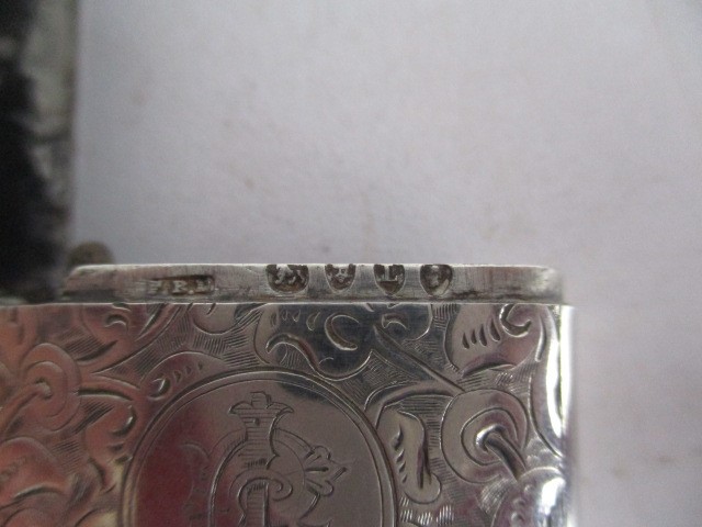 A hallmarked silver vesta along with round silver card case, snuff box and compass - Image 3 of 8