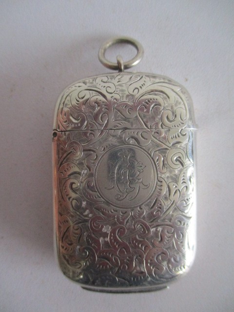 A hallmarked silver vesta along with round silver card case, snuff box and compass - Image 2 of 8