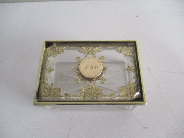 A hallmarked silver cigarette box along with a silver gilt box ( A/F) - Image 5 of 9