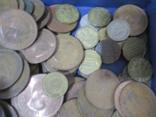 A collection of various coins - Image 2 of 3