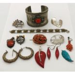 A collection of hallmarked silver and other jewellery