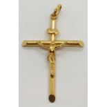 A large 9ct gold crucifix. Weight 3.1g