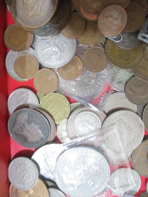 A collection of various coins including a Victorian Crown etc. - Image 5 of 9