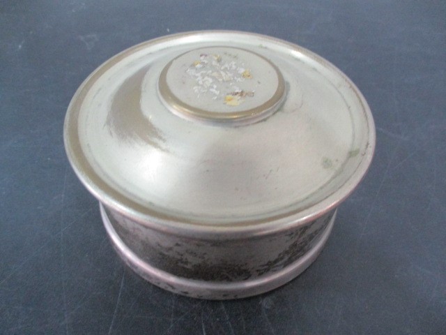 A collection of various items including Christian Dior pot, Islamic box containing Naval buttons - Image 4 of 16