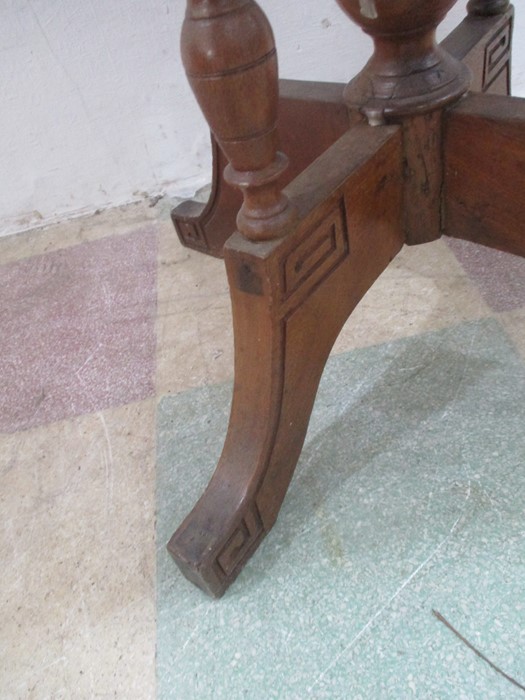 A Victorian centre table - Image 7 of 8