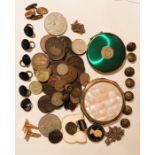 A collection of coins, buttons, two scrap 9ct gold chains (2.5g), compacts etc