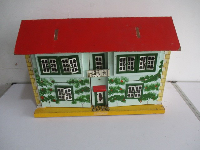 A vintage dolls house with a selection of furniture included, along with a baby doll - Image 2 of 11