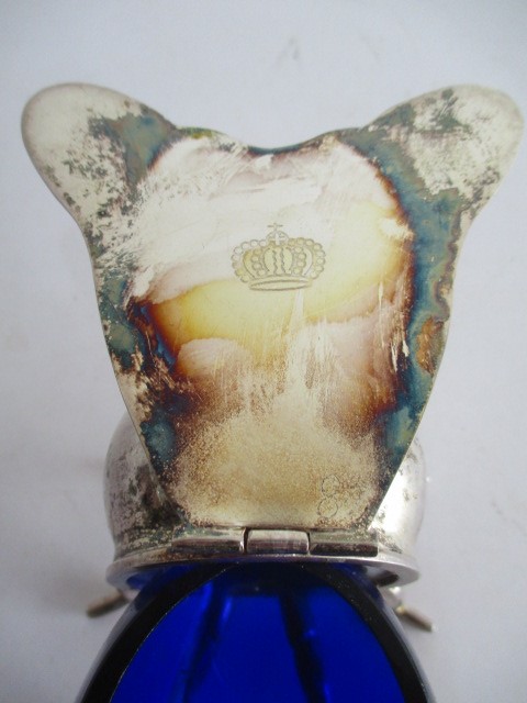 A silver plated and blue glass sugar bowl in the form of a fly, hinged wings as the cover - Image 5 of 7