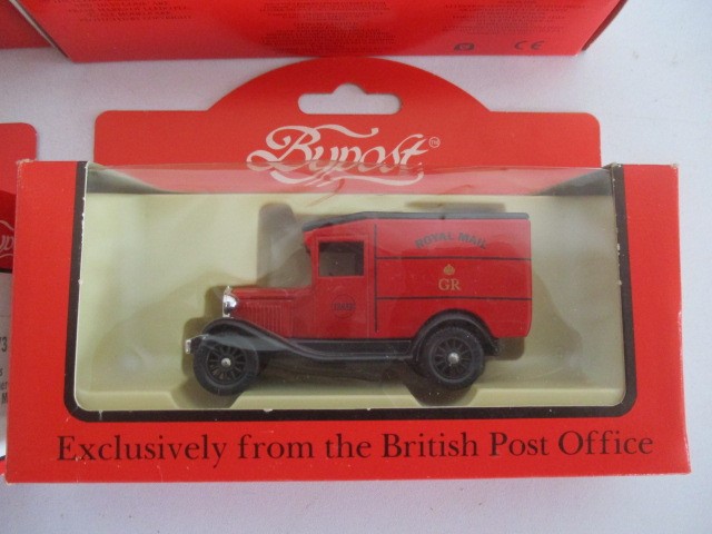 A small collection of boxed die-cast vehicles including Lledo The Queen Mother Commemorative set and - Image 5 of 13