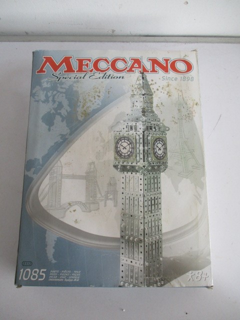 A collection of three boxed Meccano sets (one box A/F) including a special edition Big Ben (1085). - Image 2 of 5