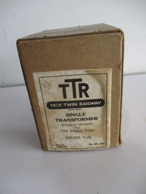 A collection of vintage boxed Trix Twin Railway, including a Goods Train Set (No 2/324). "Many-Ways" - Image 17 of 25