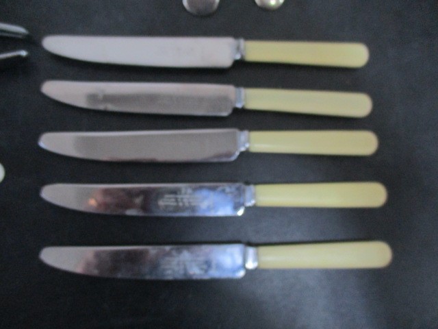 A collection of silver plated cutlery - Image 7 of 8