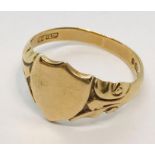 A 9ct gold gentleman's ring weight 4.8g