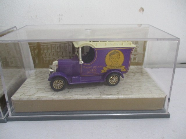 A small collection of boxed die-cast vehicles including Lledo The Queen Mother Commemorative set and - Image 6 of 13