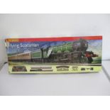 A boxed Hornby 00 gauge train set "Flying Scotsman" (1072) - no track included