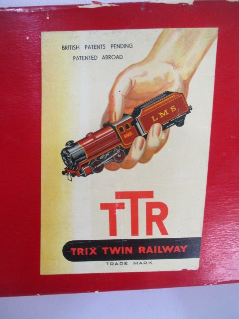 A collection of vintage boxed Trix Twin Railway, including a Goods Train Set (No 2/324). "Many-Ways" - Image 3 of 25