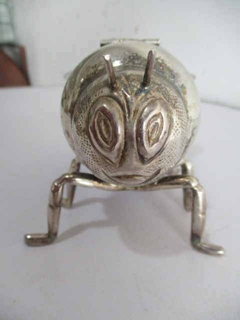 A silver plated and blue glass sugar bowl in the form of a fly, hinged wings as the cover - Image 7 of 7