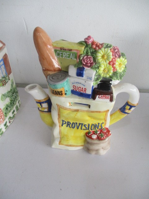 A collection of five cookie jars, along with one teapot - Image 7 of 7