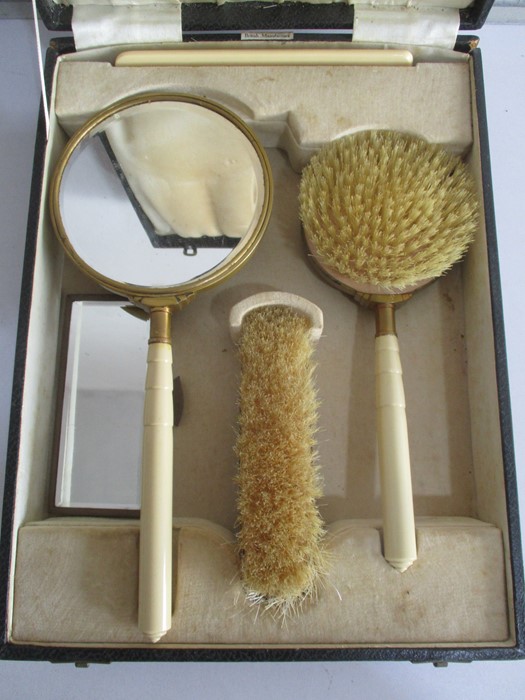 A cased Art Deco dressing table set along with 3 hallmarked silver brushes - Image 9 of 10